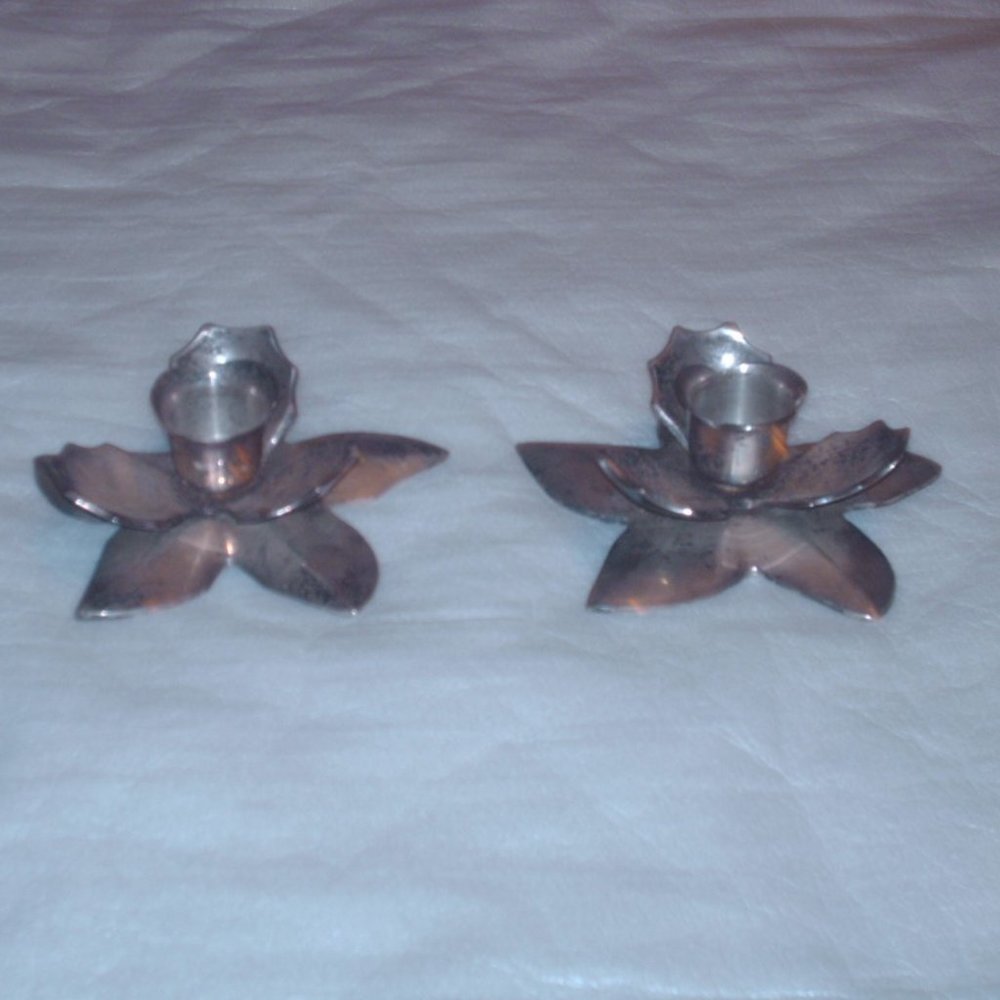 Set of silver tone metal candle holders - floral shape - Christmas or any time
